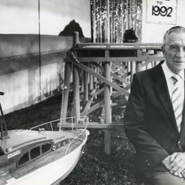 Ray Kratz with a Jetty replica, 6 August 1992