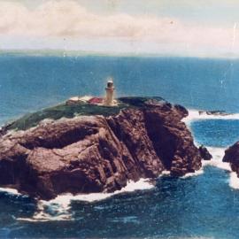 The South Solitary Island compound with Archie and Bird Islands