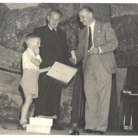 Jack Gerard presenting award to Ian Hamey, 1945