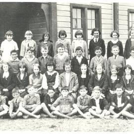 Public School Fifth Class, 1935