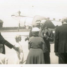 Sir William Slim visits Coffs Harbour, 6 November 1954