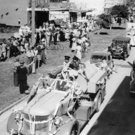 Parade on First Avenue in Sawtell, 1950