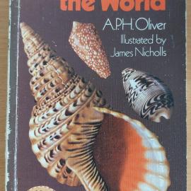 The Country Life Guide to Shells of the World