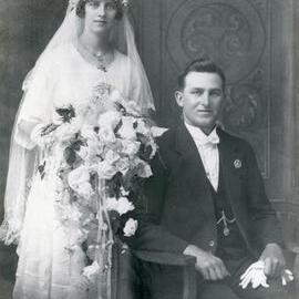 Newlyweds Amy Meryle Grace and Harry Bailey, 3 October 1923