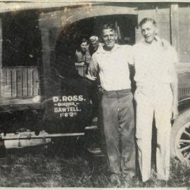Sawtell carrier David Ross and friends with his Overland Crosley truck, late 1934