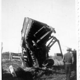 Wirth's Circus crash at railway crossing, 25 - 26 May 1953