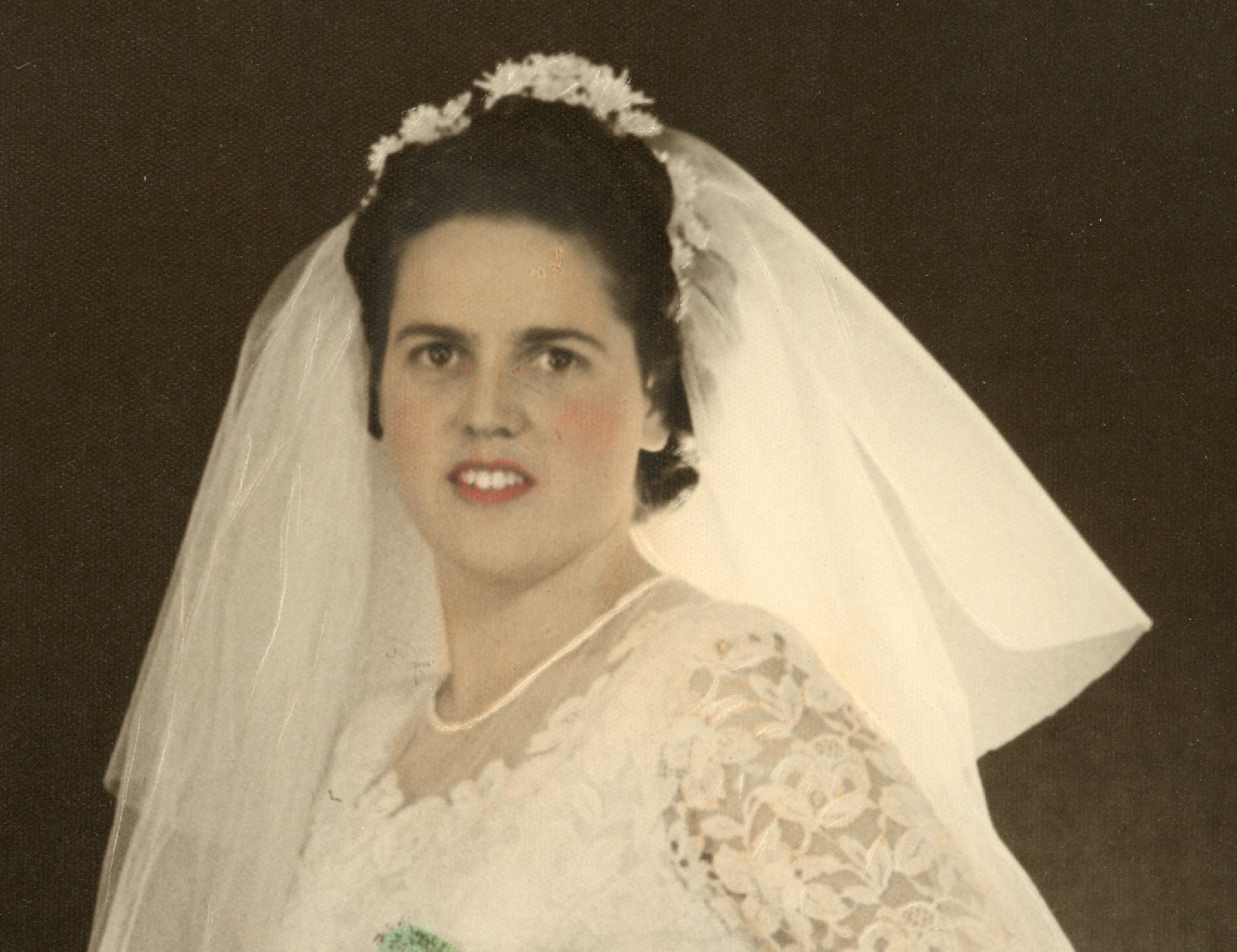 Mercedes Tulk on the day of her marriage to Theodore Sauerstein, 14.695