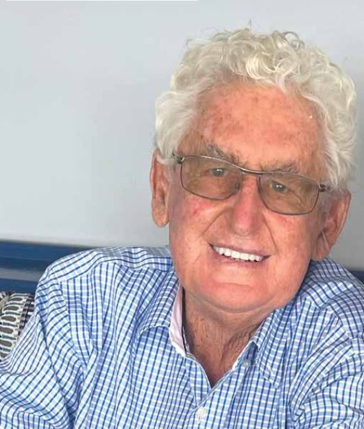 Rest In Peace Tom Lindsay
News of the area, 26 November 2021, p.35 
https://nla.gov.au/nla.obj-3003738531