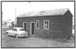 The first office of Pacific Plywood & Timber Pty Ltd.
Remembering Coffs Harbour - A Century of Photographs (2001). Coffs Collections, https://coffs.recollect.net.au/nodes/view/67251
