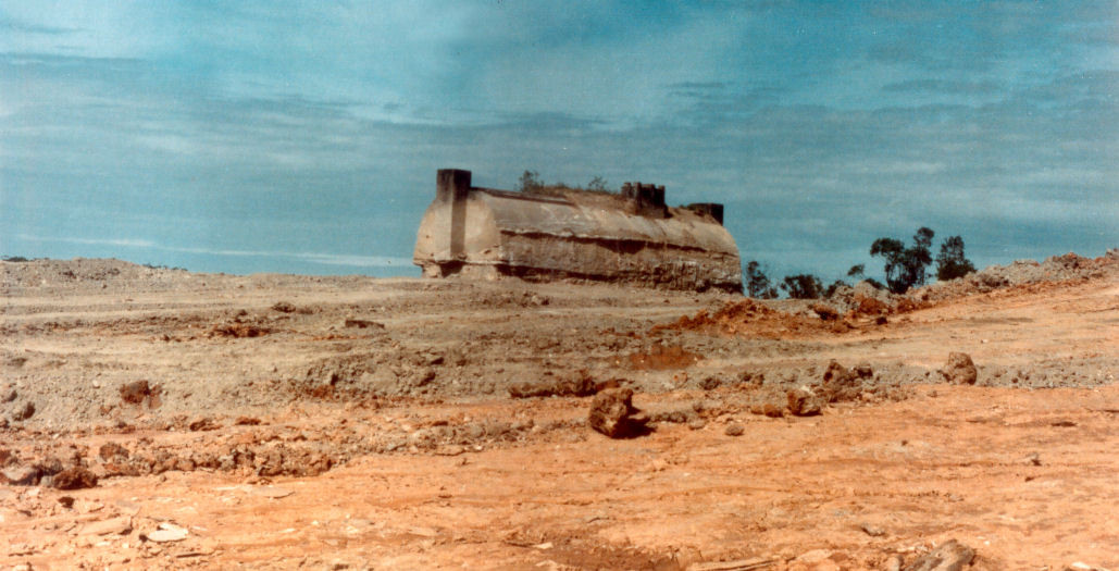 Photograph by Fran Stephenson, found at https://www.ozatwar.com/bunkers/coffsharbourbunker04.htm